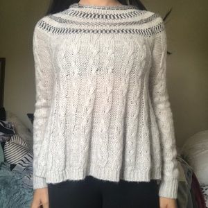 CUTE HOLLISTER KNIT SWEATER